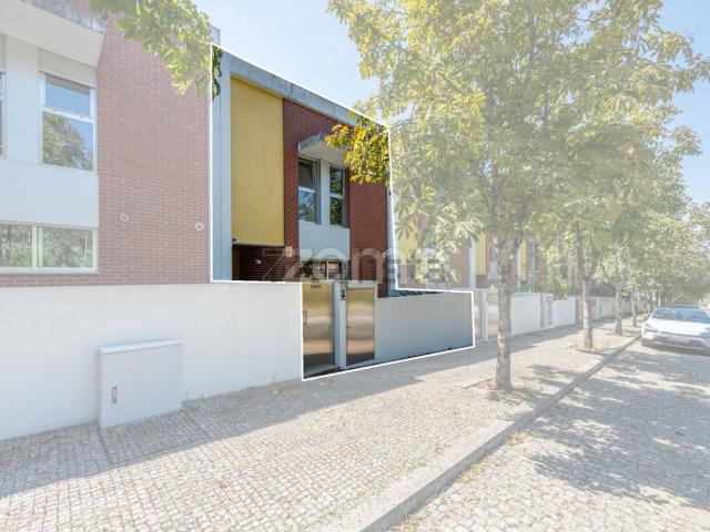 Casa venda em Maia, São Pedro Fins
