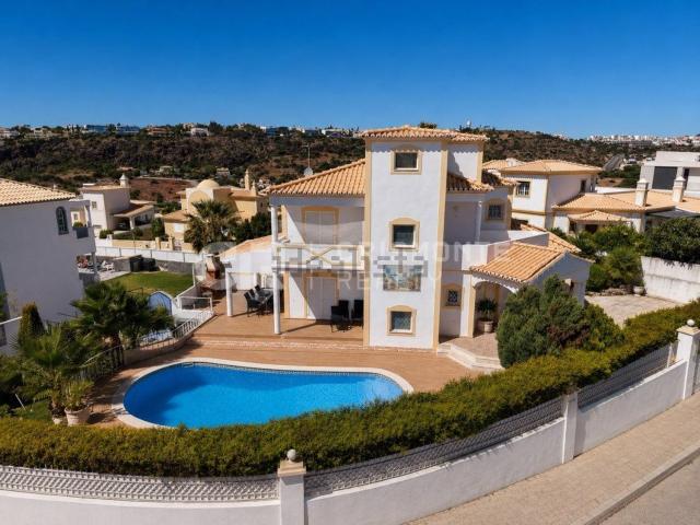 Casa venda em Albufeira e Olhos de Água, Albufeira