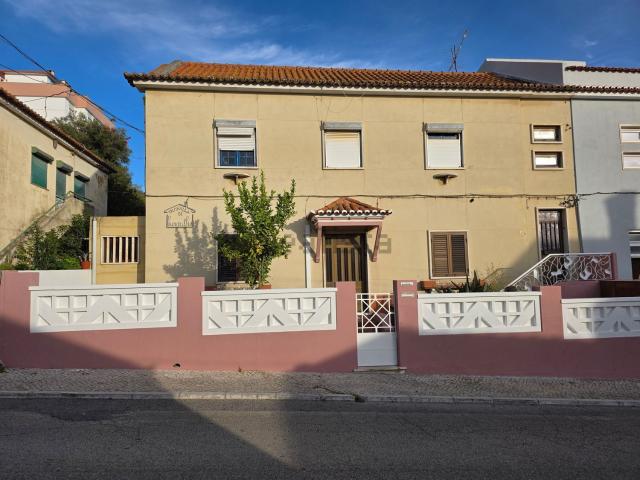 Casa venda em Fonte do Lavra, Setúbal
