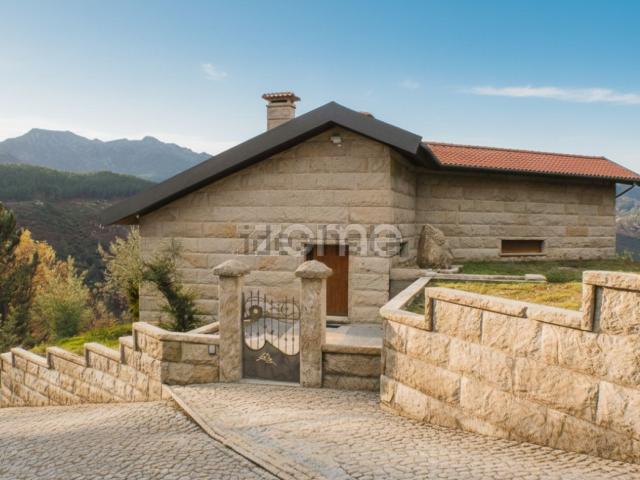 Casa venda em Parada Do Bouro, Braga