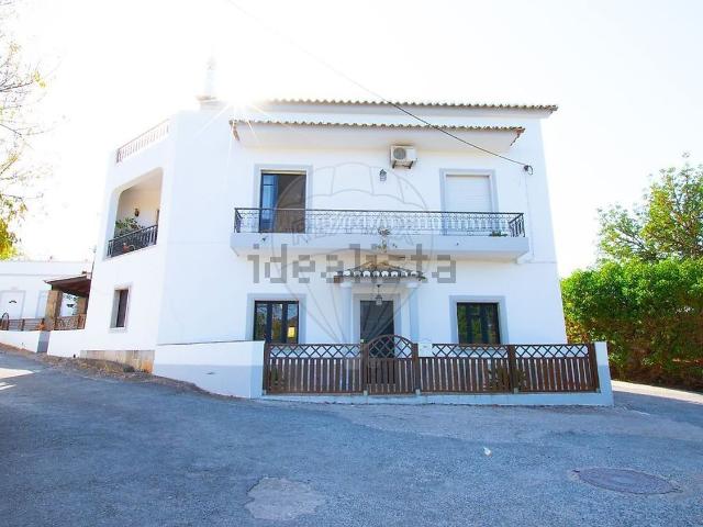 Casa venda em Santa Catarina da Fonte do Bispo, Tavira