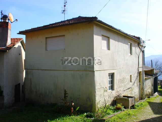 Casa venda em Paredes de Cima, Baião