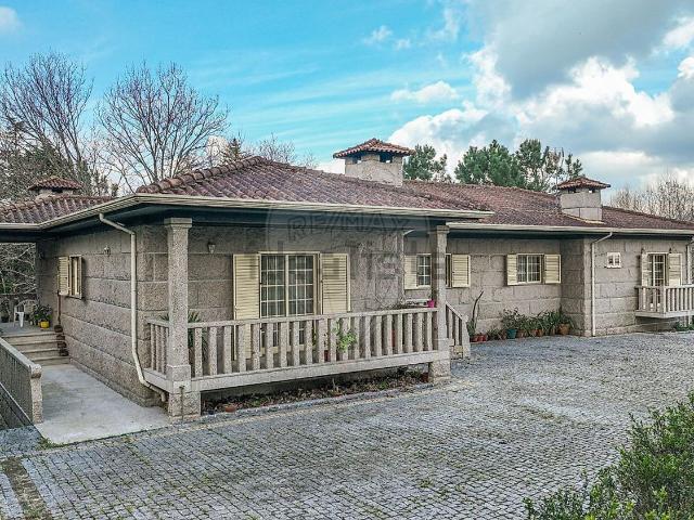 Moradia venda em Santa Eufémia Prazins