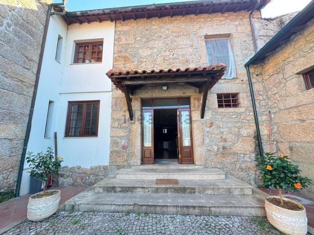 Casa alugar em Santa Lucrécia de Algeriz e Navarra, Braga