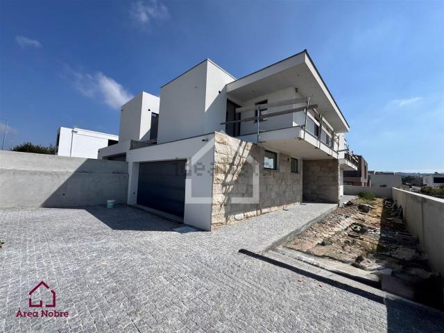 Casa venda em Santa Maria Da Feira, Aveiro