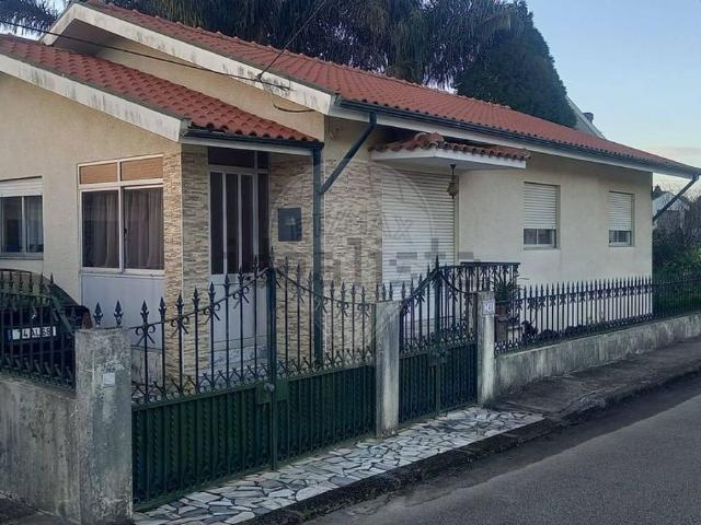 Moradia venda em Santa Maria De Lamas