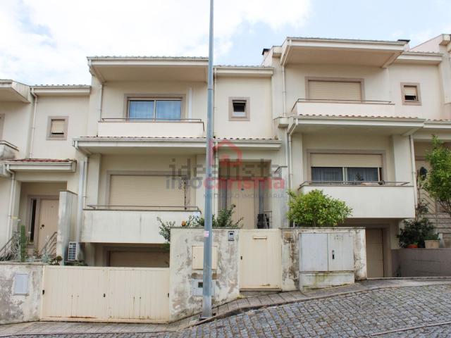 Casa venda em Oliveira (Santa Maria), Gavião