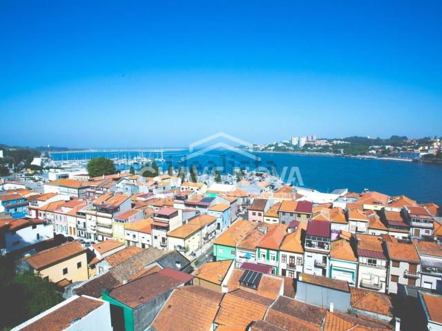 Moradia venda em Vila Nova De Gaia, São Pedro da Afurada