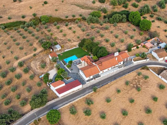 Casa venda em Santiago Maior, Évora