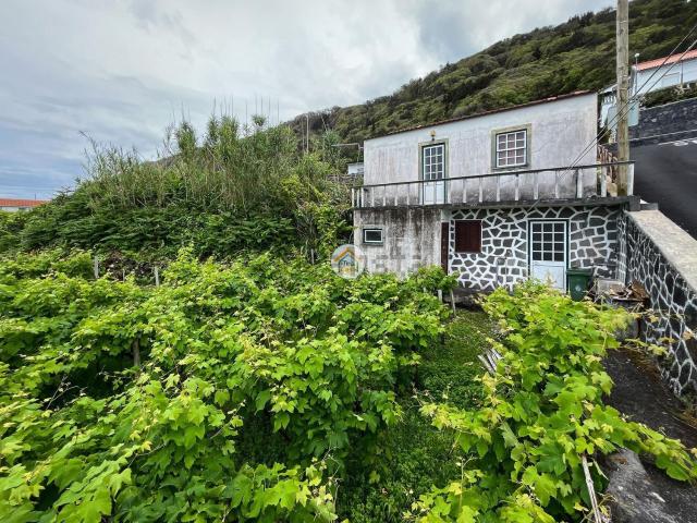 Casa venda em Açores, Velas
