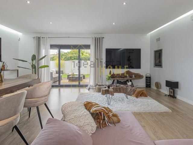 Casa venda em Cidade Sol, Santo António Da Charneca