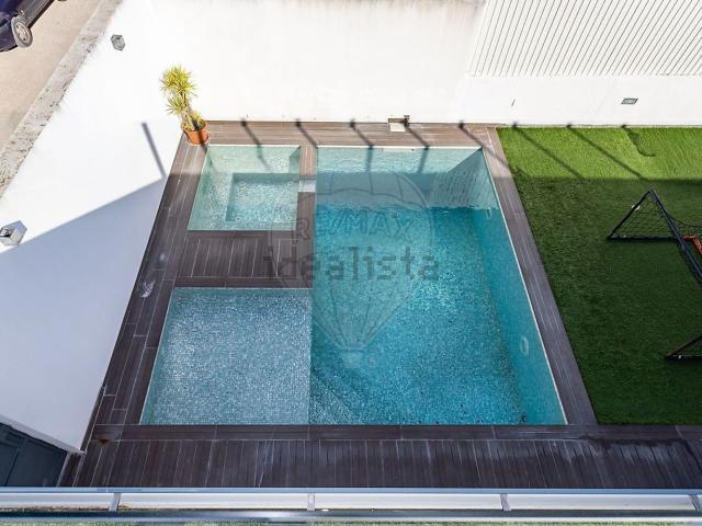 Casa venda em Santo António Da Charneca, Setúbal