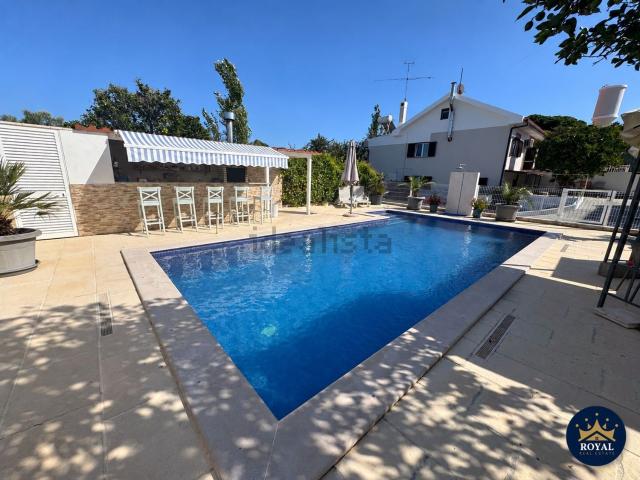 Casa venda em Fonte do Feto, Santo António Da Charneca