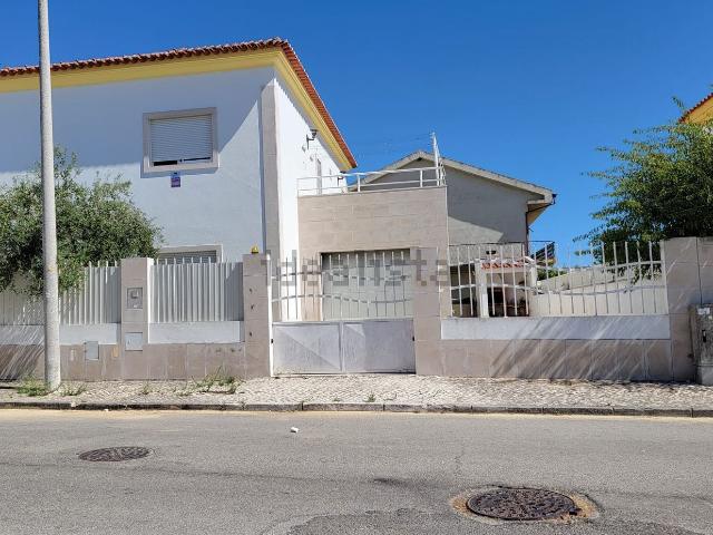 Casa venda em Cidade Sol, Santo António Da Charneca