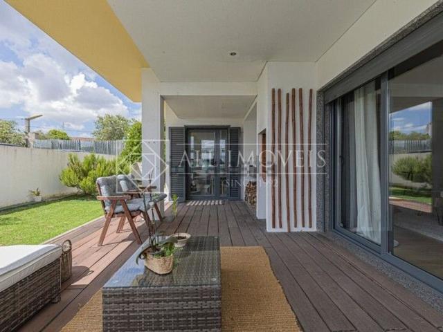 Casa venda em Santo António Da Charneca, Setúbal