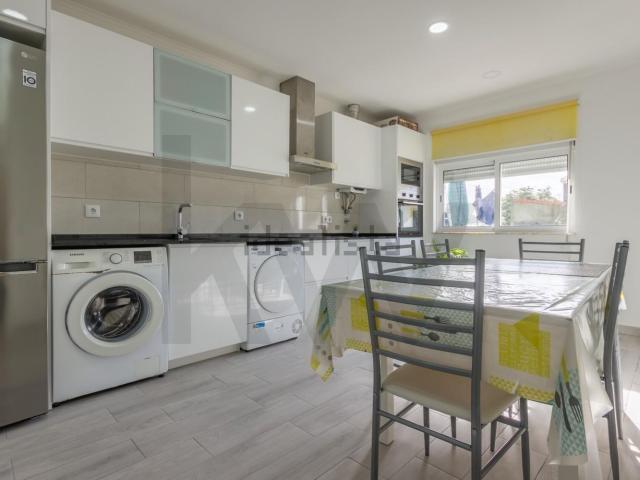Casa venda em Amassador, Santo António Da Charneca