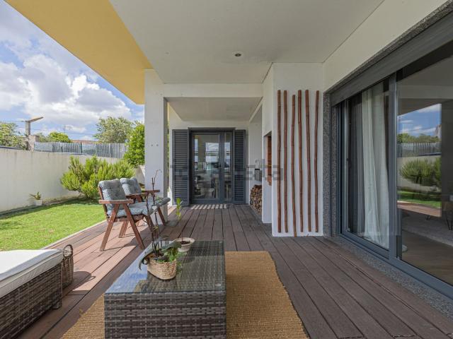 Casa venda em Santo António Da Charneca, Setúbal