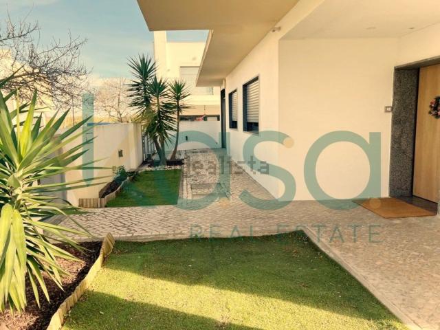 Casa venda em Cidade Sol, Santo António Da Charneca