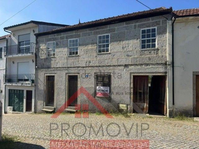 Casa venda em Santo Tirso, Couto (Santa Cristina e São Miguel) e Burgães, Santo Tirso