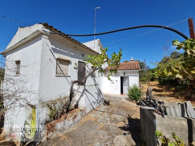 Casa venda em Sarzedas, Castelo Branco