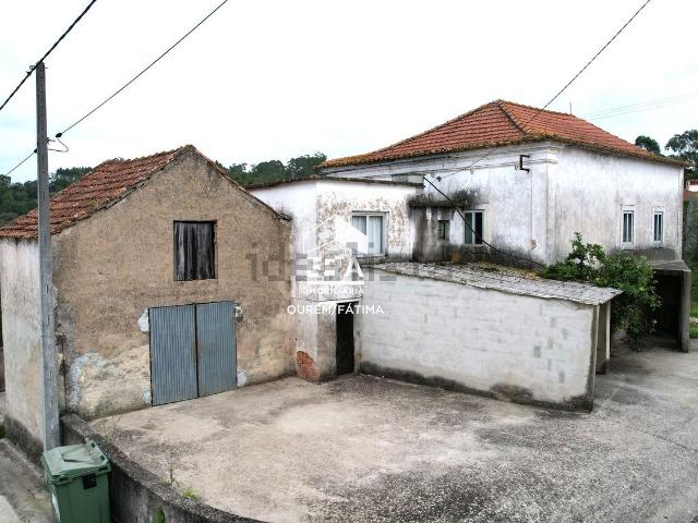 Casa venda em Peras Ruivas, Ourém