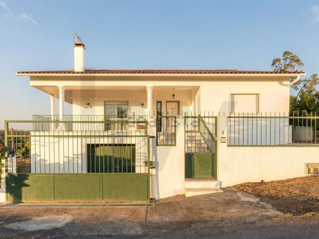 Casa venda em Ourém, Santarém