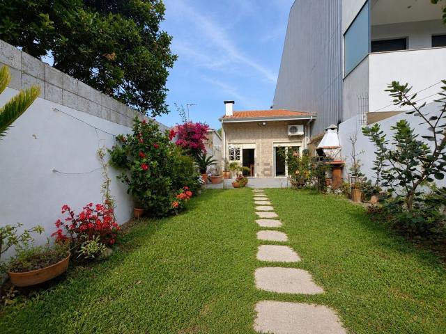 Casa venda em Senhora da Penha, Porto