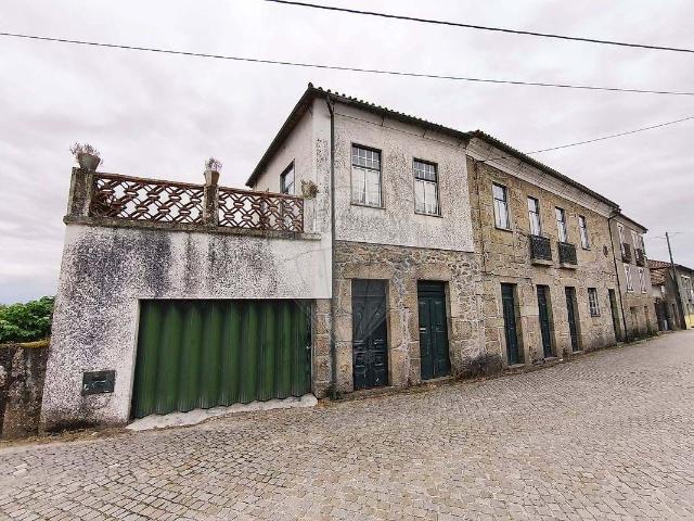 Casa venda em Lobão da Beira, Tondela