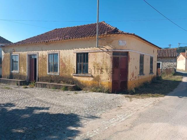 Casa venda em Alcanena, Santarém