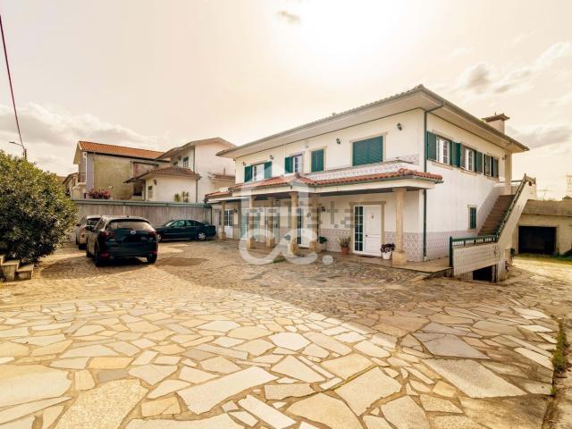 Casa venda em Serzedelo, Guimarães
