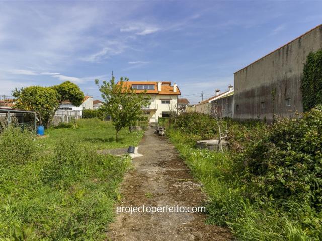 Propriedade venda em Silvalde, Lugar de Barros