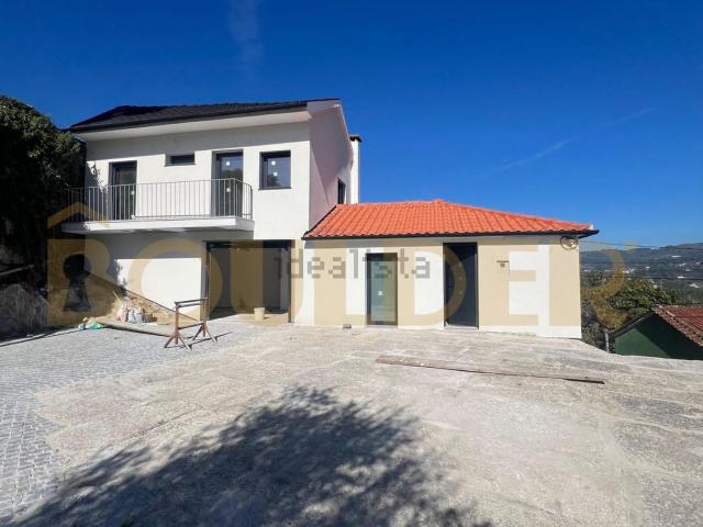 Casa venda em Póvoa De Lanhoso, Braga