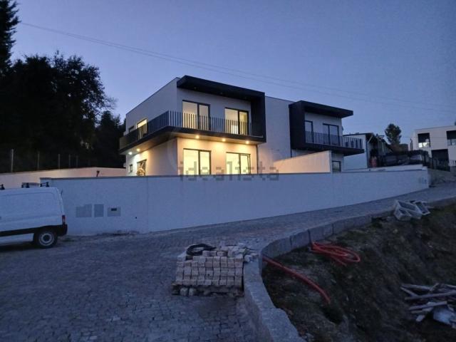 Casa venda em Sobretâmega, Porto