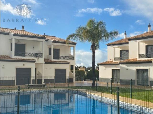 Vivenda venda em Albufeira e Olhos de Água, Albufeira