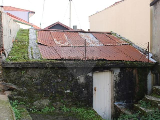 Casa venda em Crestelo, Santa Marta De Penaguião