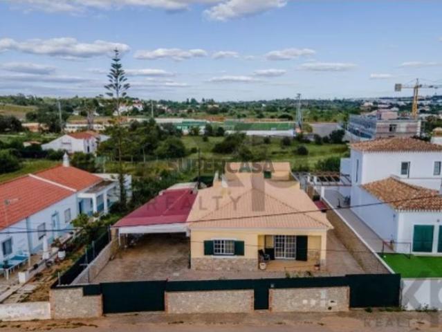 Casa venda em Cortelhas, Albufeira