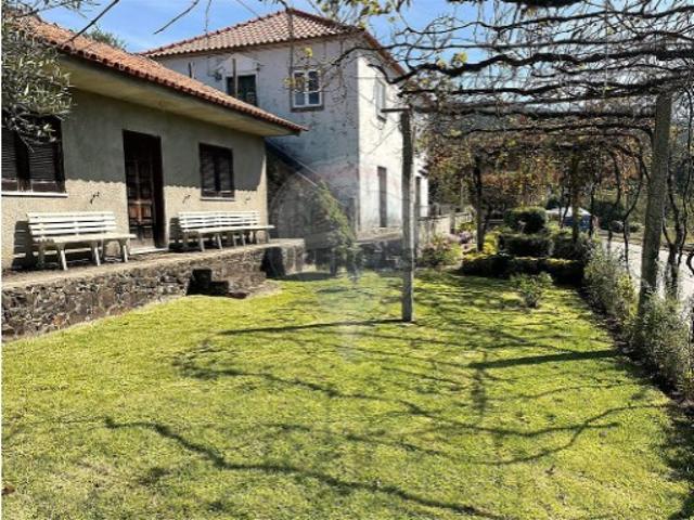 Casa venda em Rebordões (Souto), Boalhosa