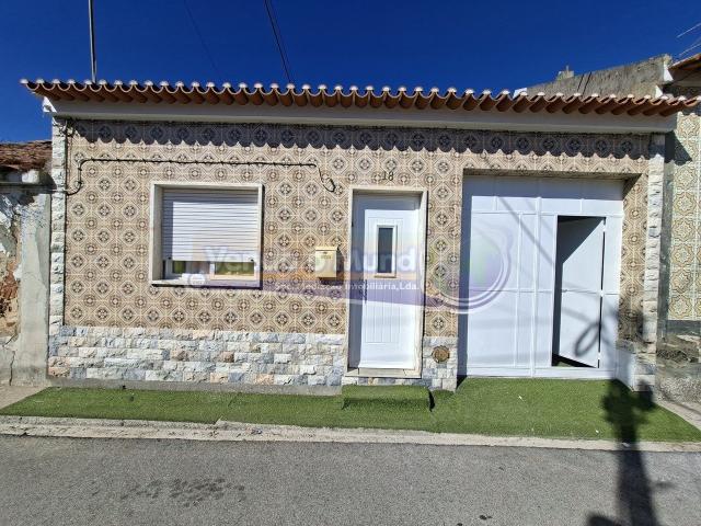 Casa venda em Cortiçóis, Almeirim