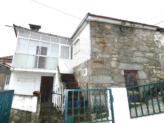Casa venda em Lamego (Almacave e Sé), Lamego