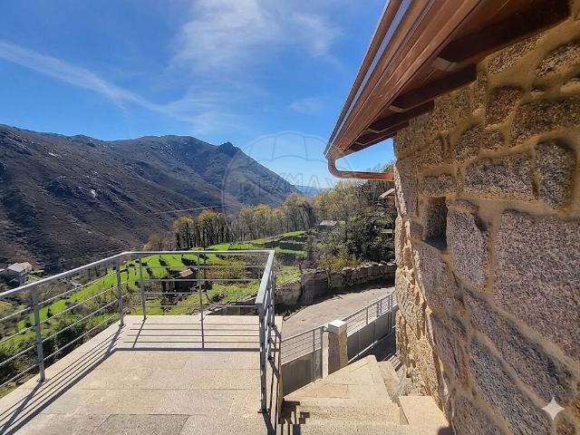 Casa venda em Castro Laboreiro e Lamas de Mouro, Melgaço