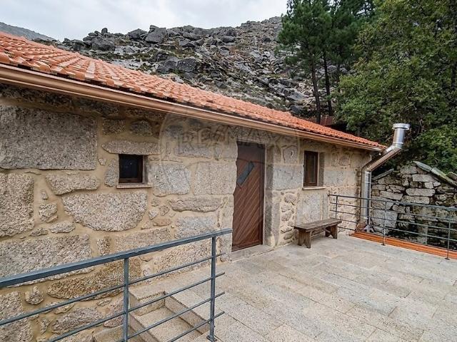 Casa venda em Castro Laboreiro e Lamas de Mouro, Melgaço