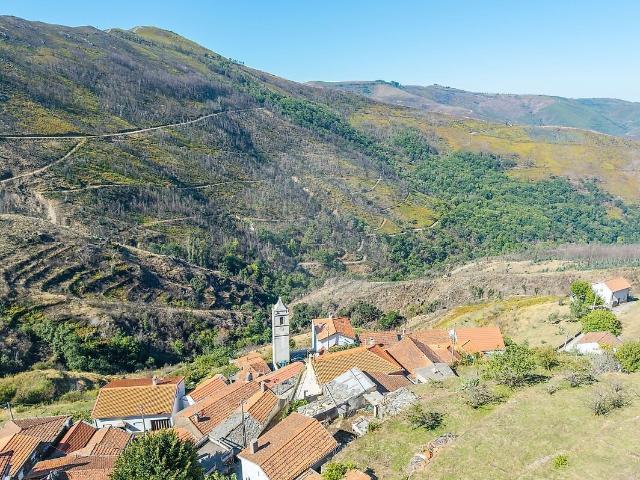 Casa venda em Moura da Serra, Cerdeira e Moura da Serra