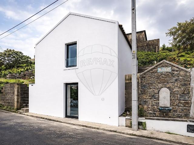 Casa venda em Açores, Ajuda Da Bretanha