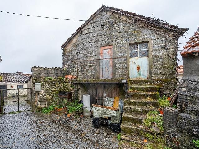 Casa venda em Ruivães e Campos, Vieira do Minho