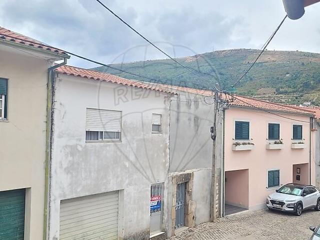 Casa venda em Torre de Moncorvo