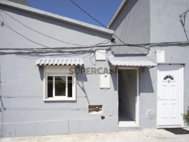 Casa venda em Alcaniça, Almada