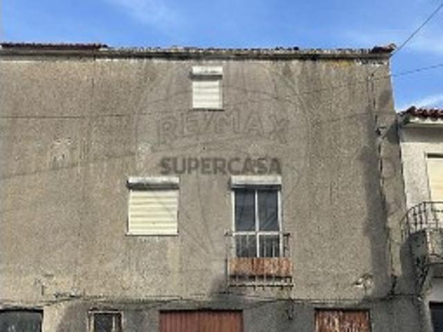Casa venda em Coimbrã, Almalaguês