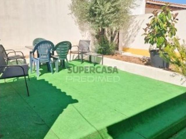 Casa venda em Nossa Senhora da Tourega e Nossa Senhora de Guadalupe, Évora