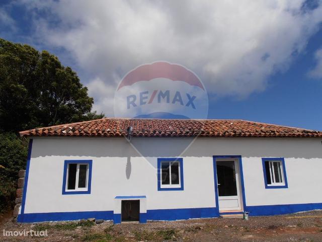 Moradia venda em Ilha De Santa Maria