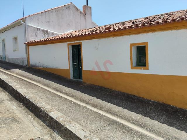 Casa venda em Mourã, Santo Aleixo Da Restauração